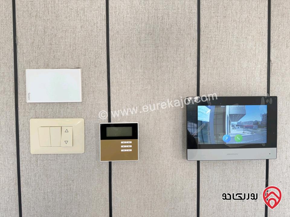 شقة طابق ثالث دوبلكس مساحة 190م للبيع في عمان - مرج الحمام طريق المطار بالقرب من كازية المناصير الظهير ومدارس العقيق من المالك مباشرة