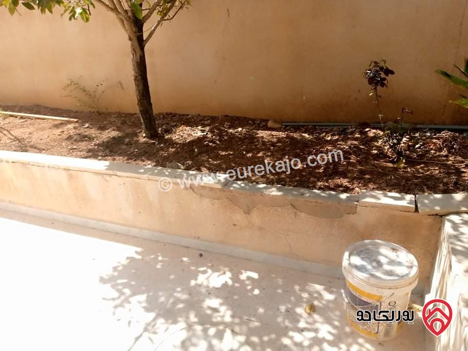 فيلا مكونة من طابقين على أرض 581م للبيع في عمان - طبربور ابو عليا