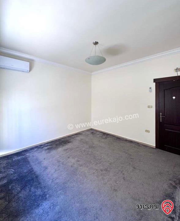 شقة ارضية مساحة 190م داخلي و 100م خارجي للايجار في عمان - خلدا