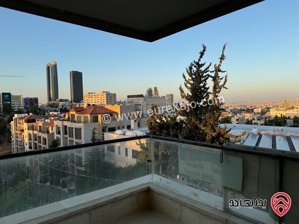 شقة فاخرة مساحة 256م طابق ثالث للبيع في عمان - الشميساني بإطلالة مميزة بالقرب من رئاسة الوزراء