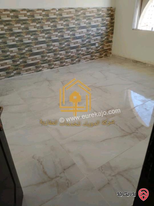 شقة فارغة طابق أول مساحة 120م للإيجار في عمان - تلاع العلي 