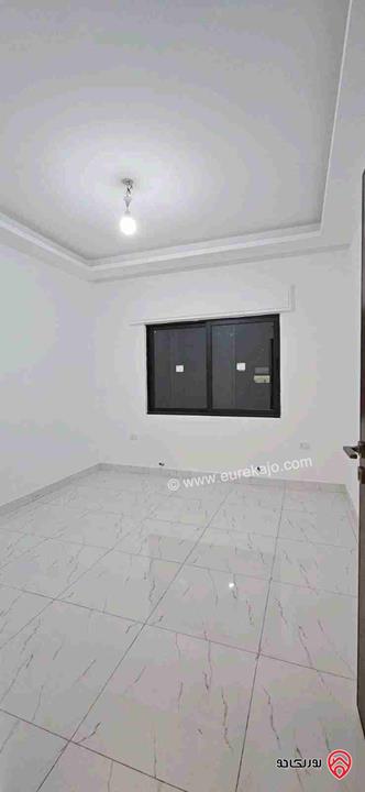 شقة جديدة لم تسكن طابق ثالث مع مصعد مساحة 115م للإيجار في عمان - ضاحية الياسمين 