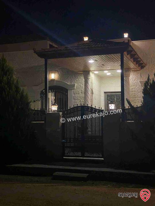 فيلا مساحة 200م على أرض 500م للبيع في عمان - جاوا