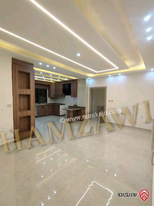 شقة جديدة لم تسكن طابق ثاني مساحة 200م للايجار في عمان - مرج الحمام 