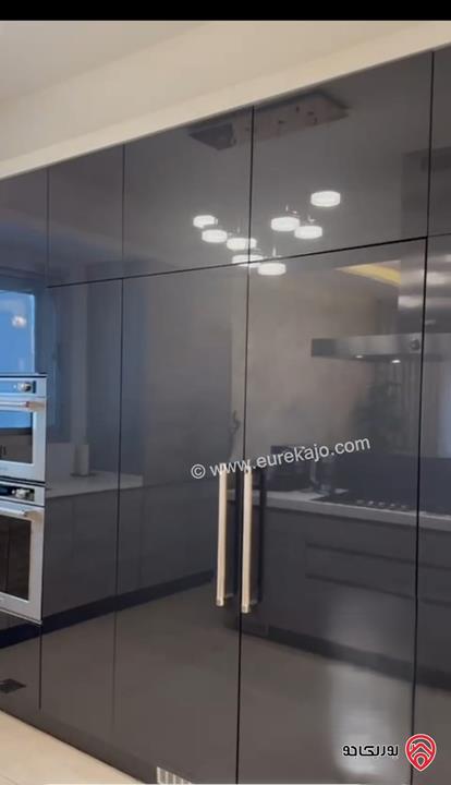 شقة طابق ثالث دوبلكس مساحة 230م للبيع مفروشة في عمان - دير غبار 