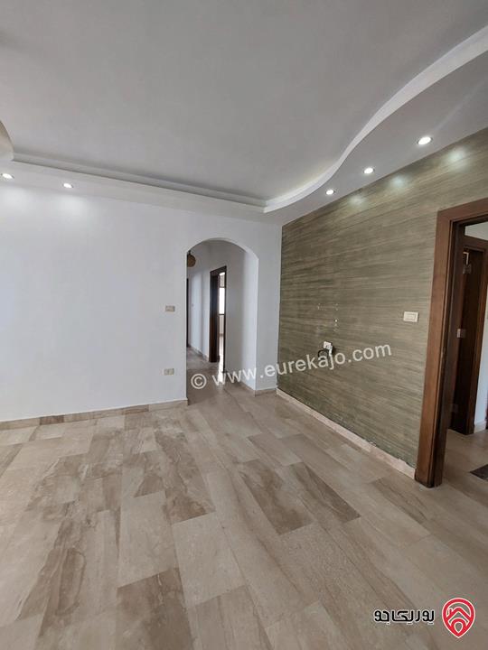 شقة طابق ثاني مساحة 176م للبيع في عمان - خلدا خلف بن العميد