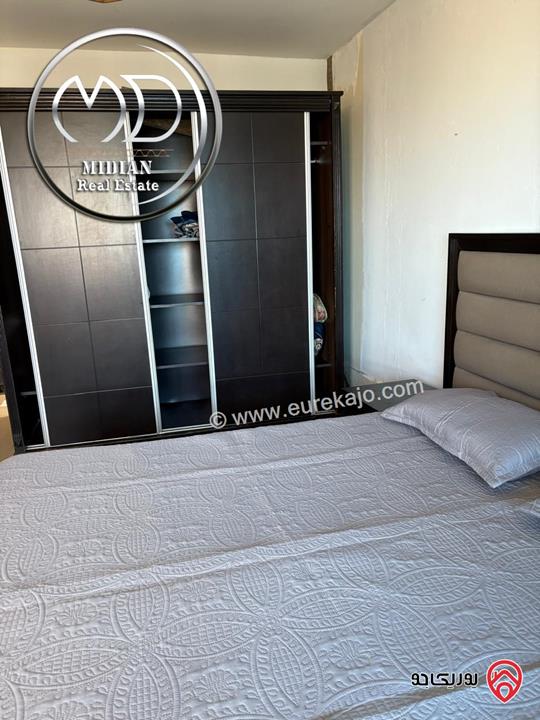 رووف مفروش للايجار في عمان - ضاحية الامير راشد مساحة 90م مع ترس تشطيبات وفرش سوبر ديلوكس اطلالة جميلة بسعر مميز