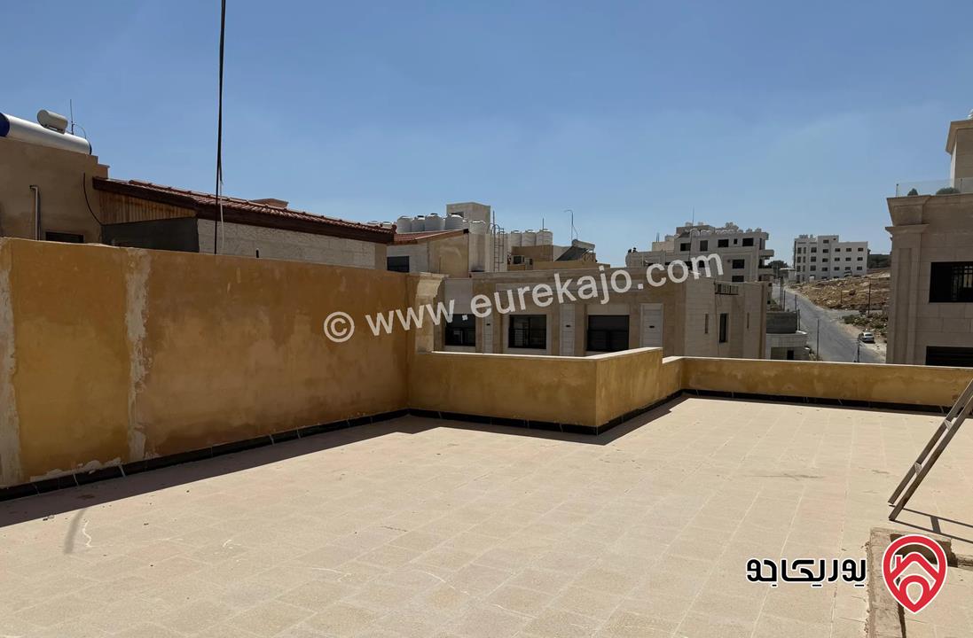 شقة فاخرة مساحة 170 متر طابق ثالث للبيع في عمان - الجبيهة