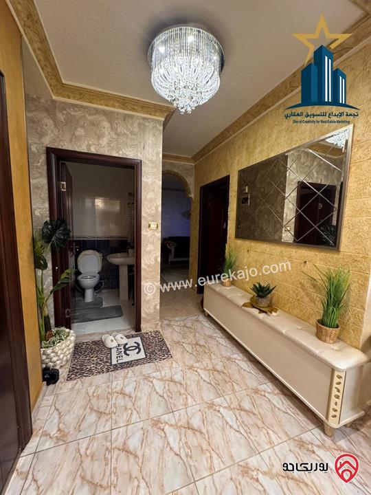 شـقة ممـيزة أرضية مساحة 129م داخلي و 49م خارجي للـبيـع في عمان - طبربور الخزنة