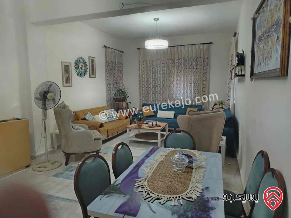 شقة مساحة 130م طابق أول للبيع في جبل عمان