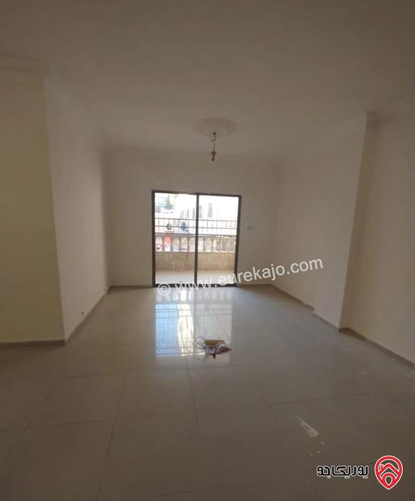 شقة طابق اول مساحة 165م للبيع في عمان - طبربور