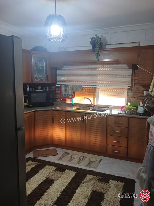 شقة مساحة 125م طابق رابع للبيع في اربد بالقرب من اربد مول