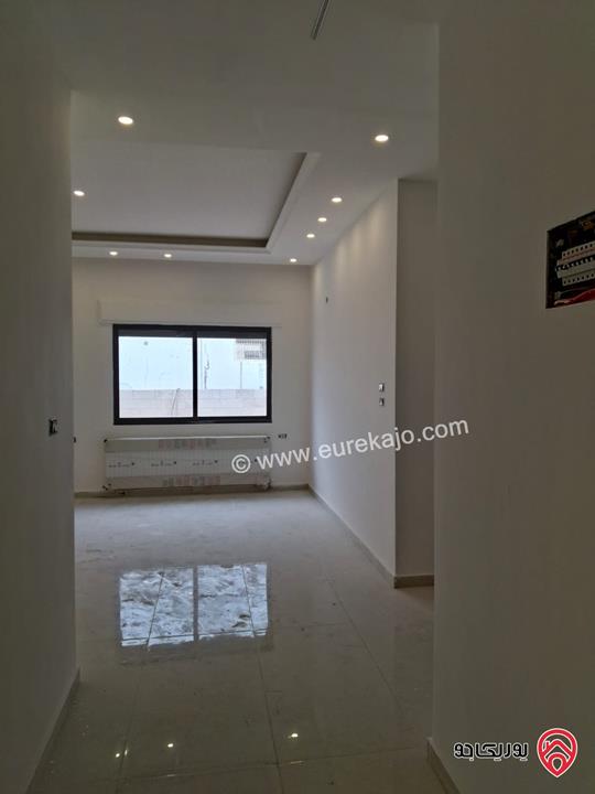 شقة ارضية جديدة مساحة 200م داخلي و 40م خارجي للبيع في عمان - ابو السوس