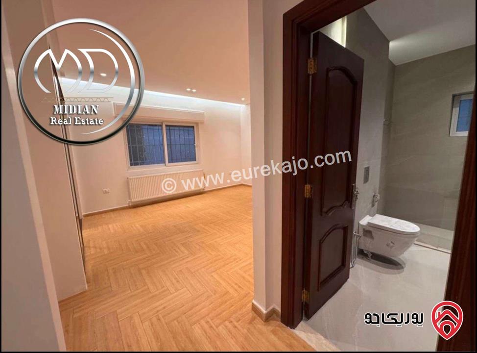 شقة أرضية فاخرة للايجار في عمان - دير غبار مساحة 300م مع تراسات و حدائق 350م تصلح للأجانب والهيئات الدوبلوماسية 