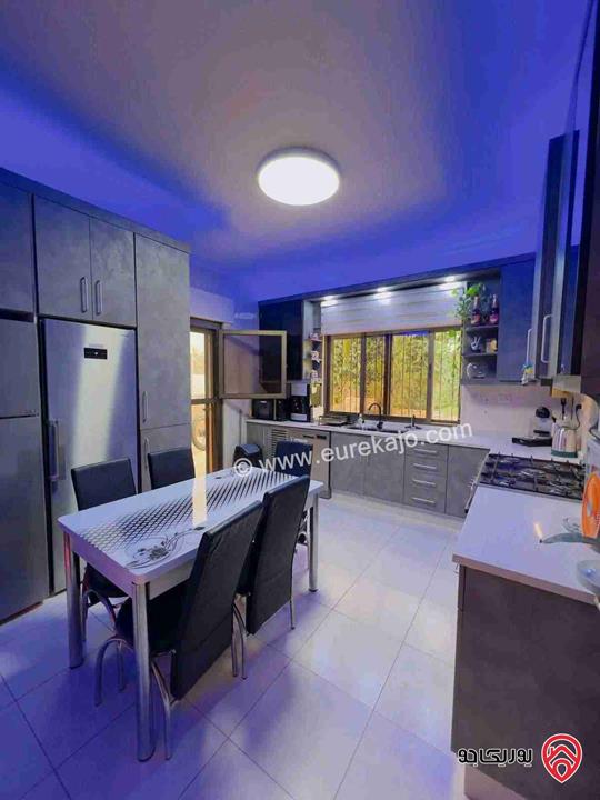 شقة فاخرة شبه أرضية مساحة 180م داخلي و 200م خارجي للبيع في عمان - تلاع العلي