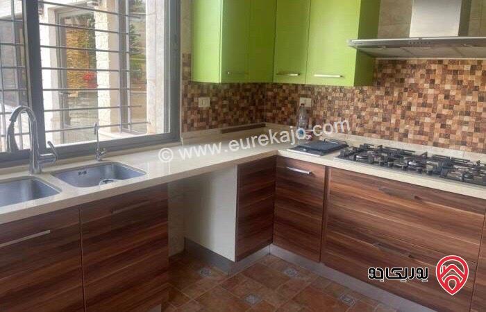 شقة مميزة مشمسة شبه ارضية مساحة 200م داخلي و 150م خارجي للايجار في عمان - خلدا 