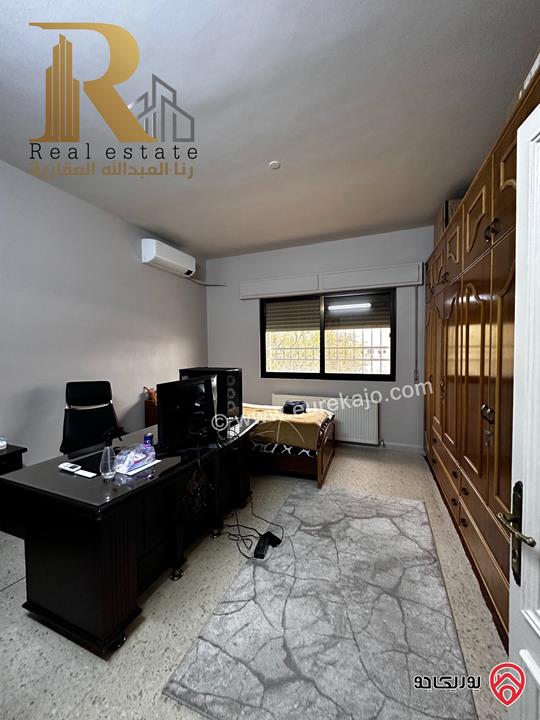 بيت مستقل مساحة 325م على أرض 416م للبيع في عمان - الجبيهة