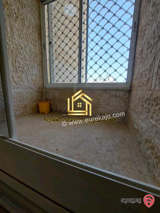 شقة فارغة طابق اول مساحة 170م للايجار في عمان - خلدا 