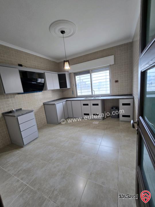 شقة مساحة 171م طابق ثاني للبيع في عمان - الجاردنز