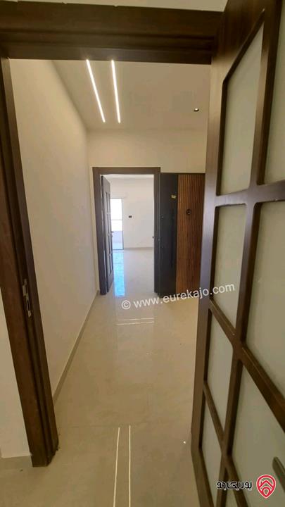 شقة طابق ثالث مساحة 160م لم تسكن بعد للبيع في عمان - ربوة عبدون