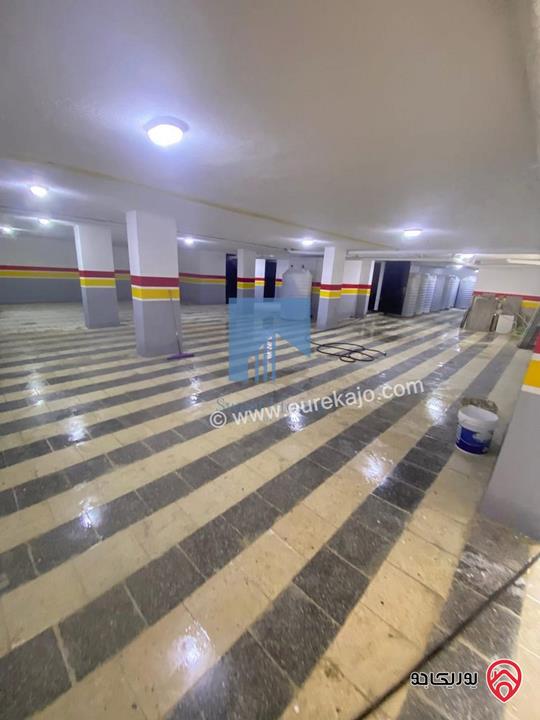 شقة فاخرة للبيع في عمان - خلدا قرب إشارة البنك العربي ومركز زها طابق ثاني 220م تشطيب سوبر ديلوكس لم تسكن