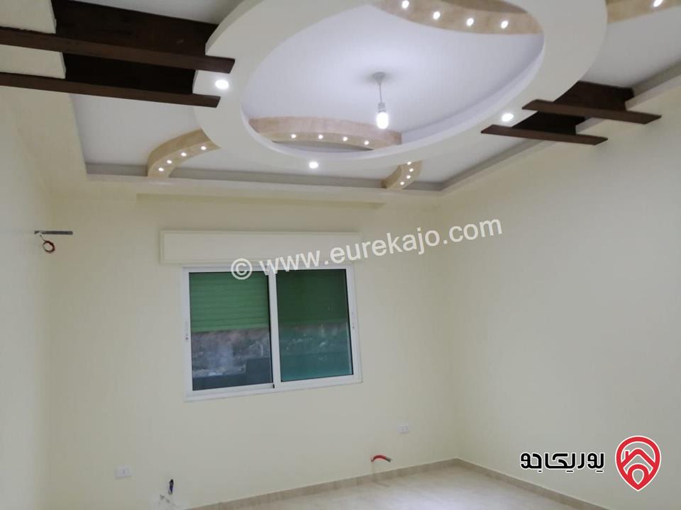 منزل 3 طوابق على أرض 944م للبيع في عمان - تلاع العلي