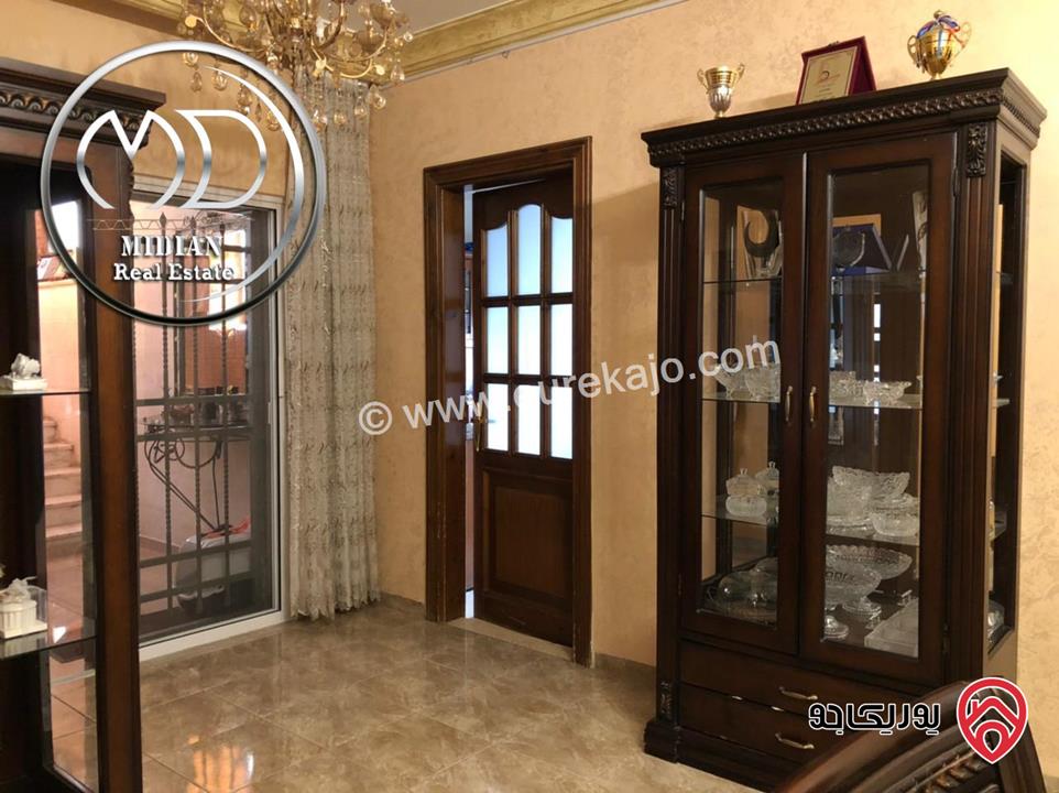 شقة ارضية فارغة للايجار في عمان - ضاحية الرشيد مساحة 180م مع ترس 60م تشطيبات سوبر ديلوكس بسعر مميز