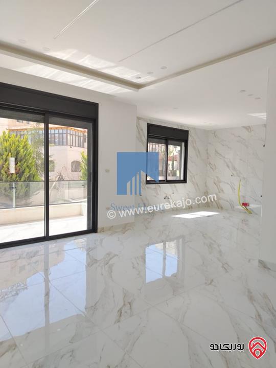 شقة فاخرة للبيع في عمان - خلدا خلف المستشفى السعودي ومقابل ميداس طابق ثالث 180م مع روف دوبلكس 130م لم تسكن