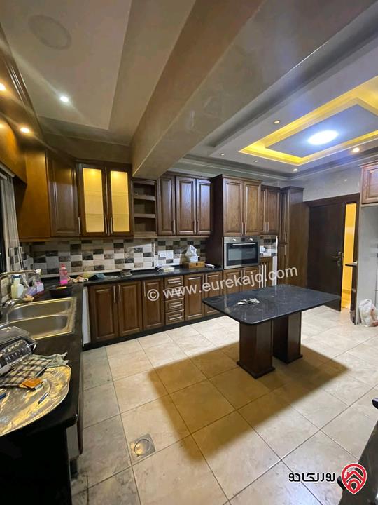 شقة أرضية مساحة 166م داخلي و 250م خارجي للبيع في عمان - الشميساني