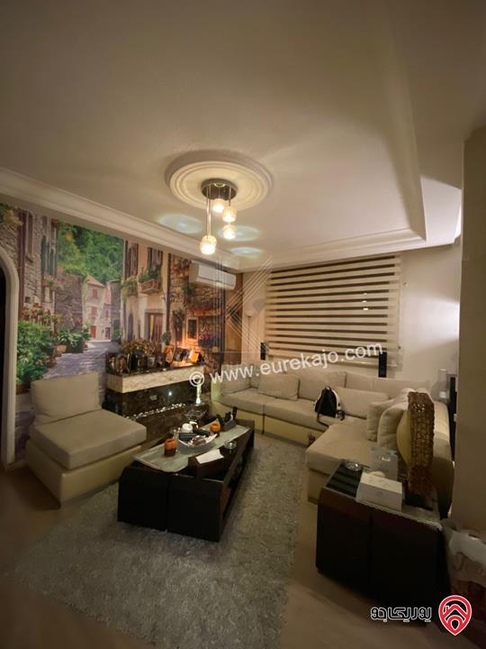 شقة مميزة طابق ثالث مع روف مساحة 164م للبيع في عمان - ضاحية الرشيد