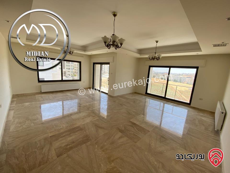 شقق جديدة للبيع في عمان - دير غبار مساحات 230م 4 نوم تشطيبات و ديكورات سوبر ديلوكس اطلالة جميلة بسعر مميز جداً