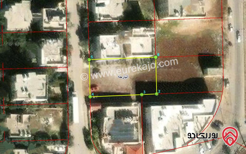 قطعة ارض مساحة 700م للبيع في اربد - جنوب دوار المطارق 