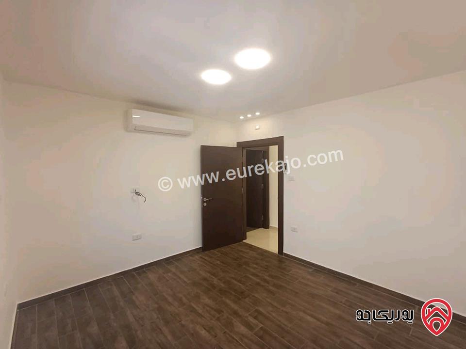روف فارغ مساحة 130م للايجار في عمان - خلدا