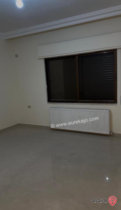 شقة طابق ثالث مساحة 185م للايجار في عمان - الصويفية