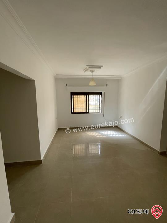 شقة طابق ثالث مساحة 150م للايجار مفروشة في عمان - الجبيهة أم زويتينة بالقرب من جامعة العلوم التطبيقية