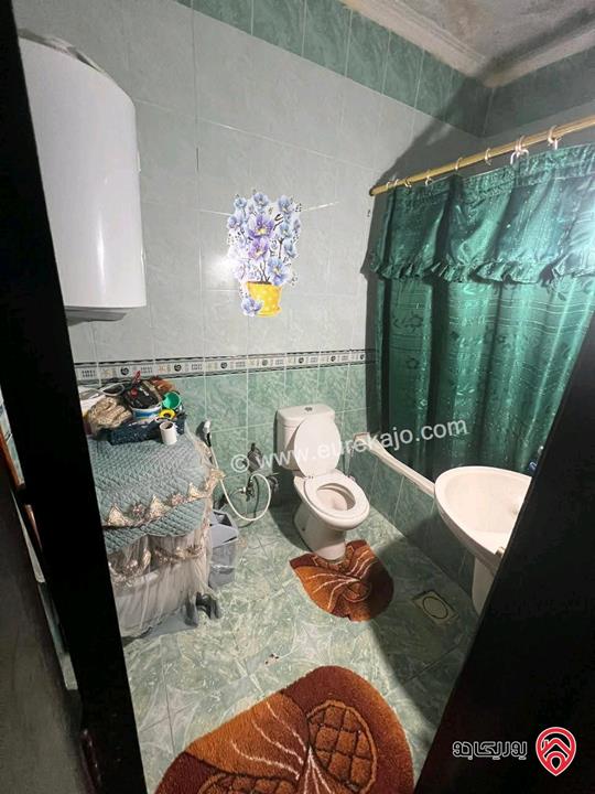 شقة طابق ثالث مساحة 150م للبيع في عمان - طبربور حي الخزنة