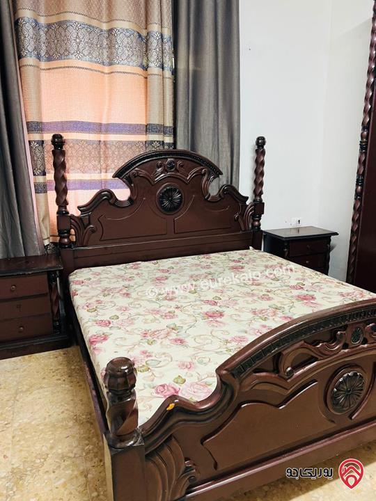 مبنى طالبات على أرض 526م للبيع في اربد - شارع الجامعة