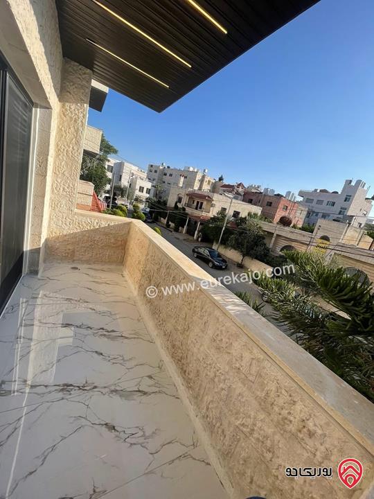شقة للبيع في عمان - الجندويل بمساحة 200م ط1 مجدده بالكامل بتشطيبات فاخرة