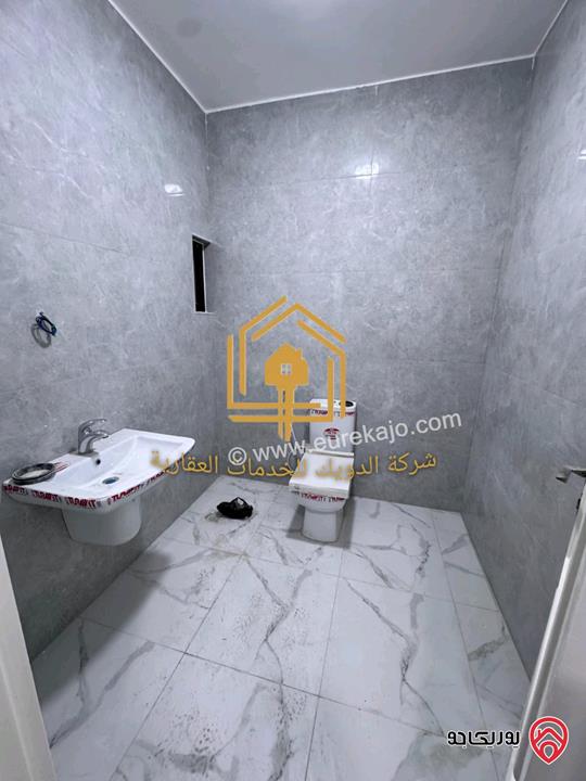 شقة جديدة مساحة 200م طابق ارضي معلق للإيجار في عمان - ضاحية الرشيد 
