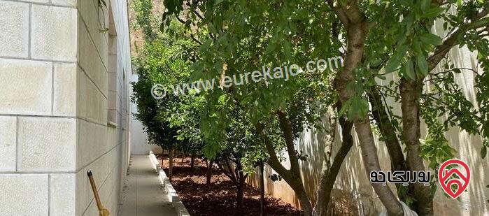 فيلا مساحة 620م مع مسبح على أرض 1200م للبيع في الحّمر