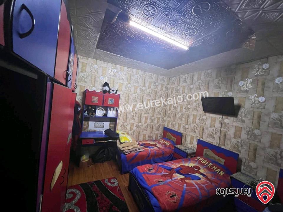 شقة طابق ثالث مساحة 150م للبيع في عمان - طبربور حي الخزنة