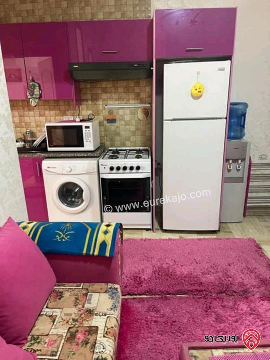شقة استثمارية طابق أول مساحه 115م  مقسمة 3 استوديوهات للبيع في عمان - الجبيهة