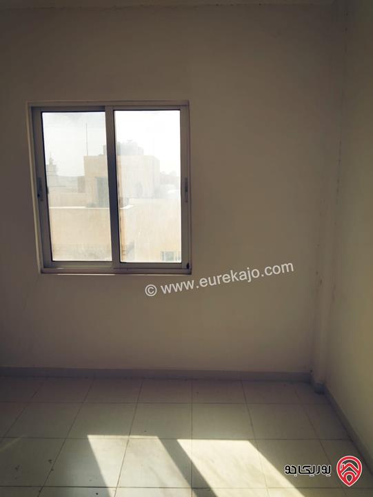 شقة طابق ثالث مساحة 101م للبيع في عمان - ابو علندا