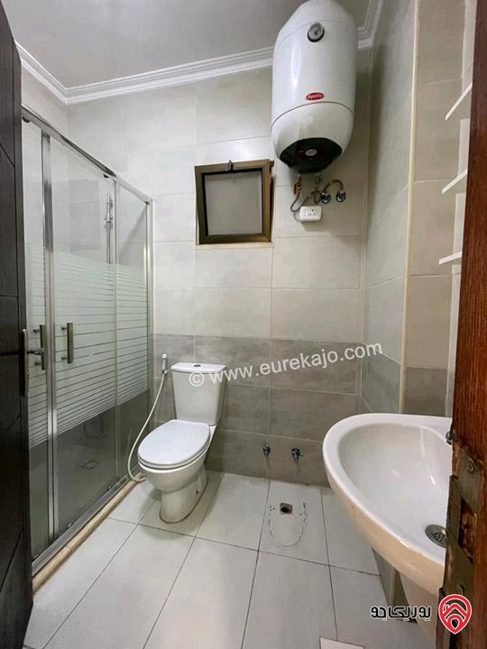 شقة مساحة 135م طابق ثاني للبيع في عمان - ضاحية الرشيد 