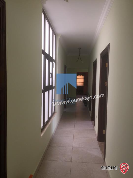 شقة مفروشة طابق ثالث 190م تشطيب سوبر ديلوكس للبيع في عمان - أم السماق