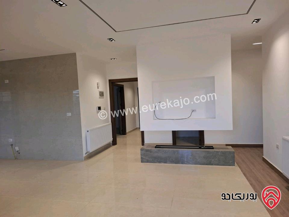 شقة أرضية مساحة 220م داخلي و 150م خارجي للبيع في عمان - شفا بدران