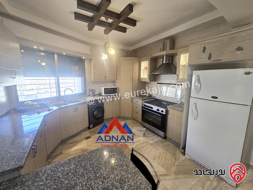 شقة مفروشة طابق ثاني مساحة 140م للإيجار في عمان - الرابية