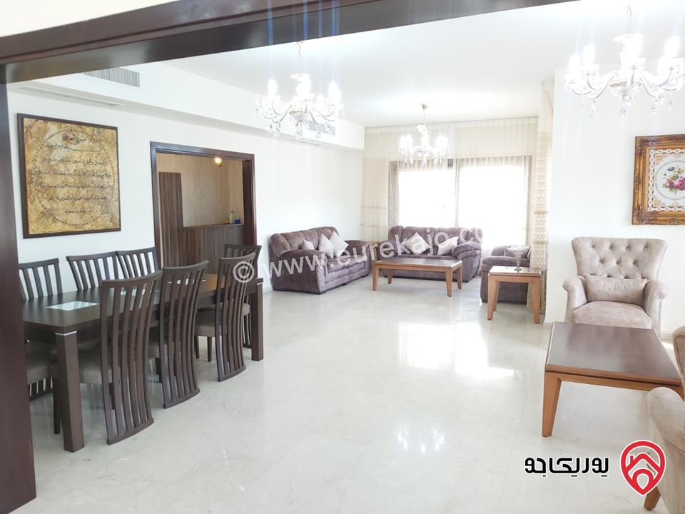 شقة أرضية طابقية مفروشة مساحة 302م داخلي و 70م خارجي للايجار في عمان - دير غبار