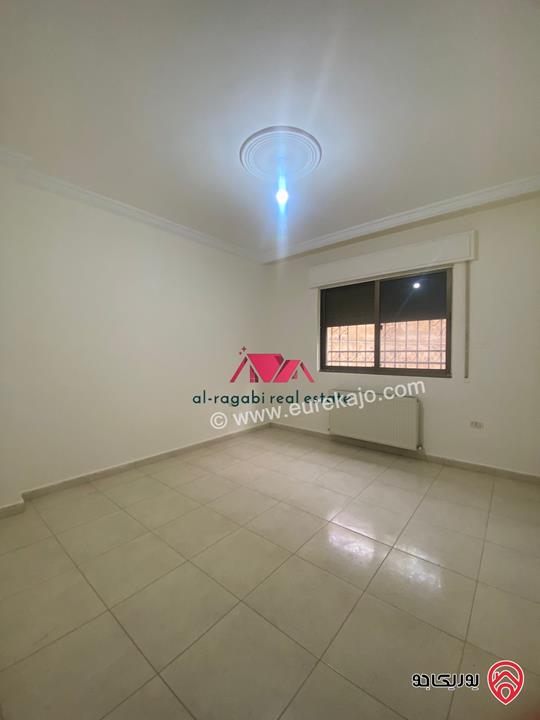 شقة فارغة شبه ارضية مساحة 165م للايجار في عمان - الرابية