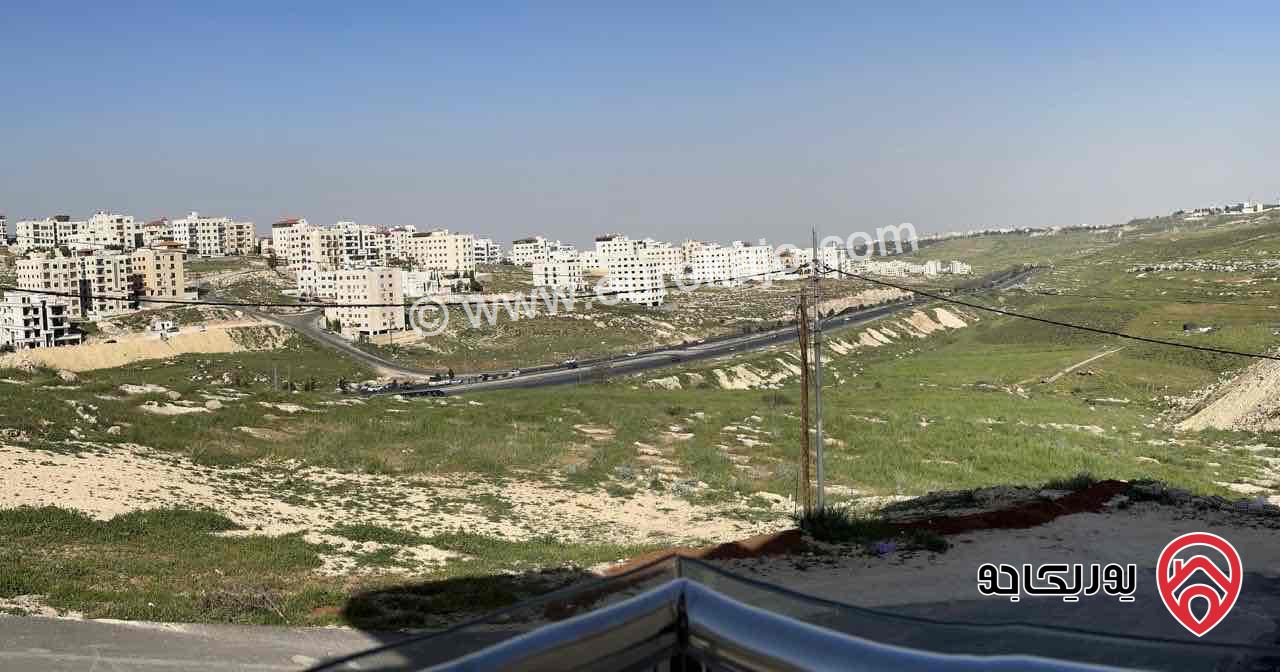 ارض مساحة 800م للبيع في عمان - الجبيهة شارع الأردن الرئيسي 